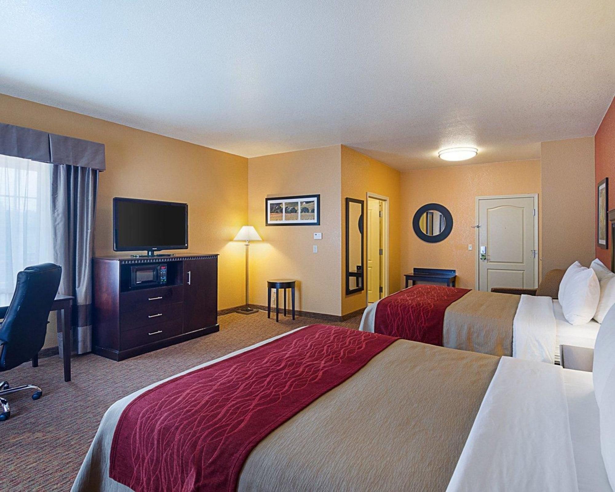 Comfort Inn & Suites Orange Exterior foto