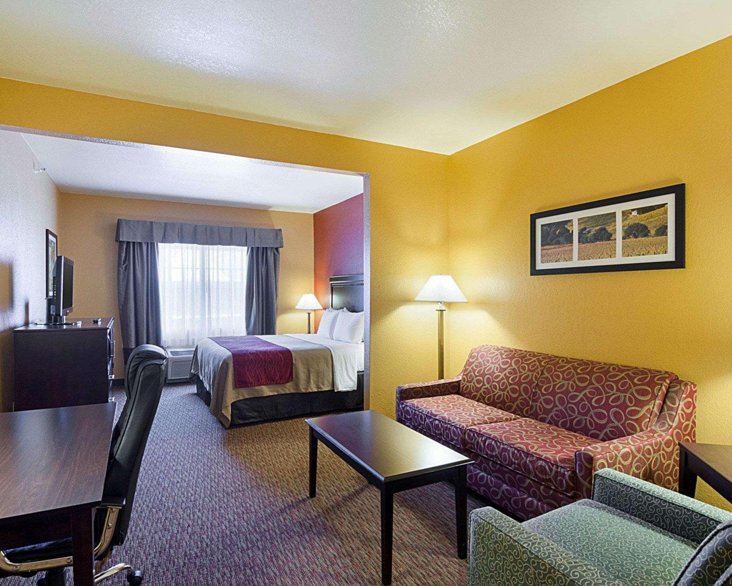 Comfort Inn & Suites Orange Exterior foto